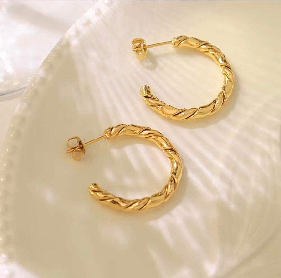 luxe-twist-hoops